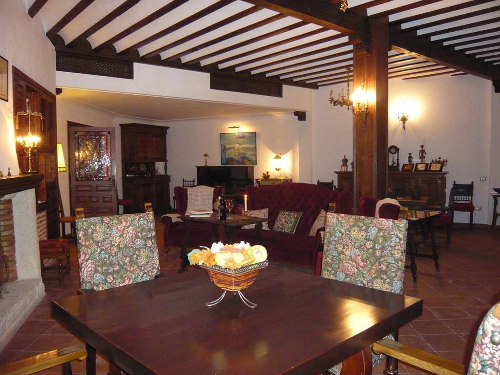 Gasthaus Hospederia Casa De La Torre El Toboso Exterior foto