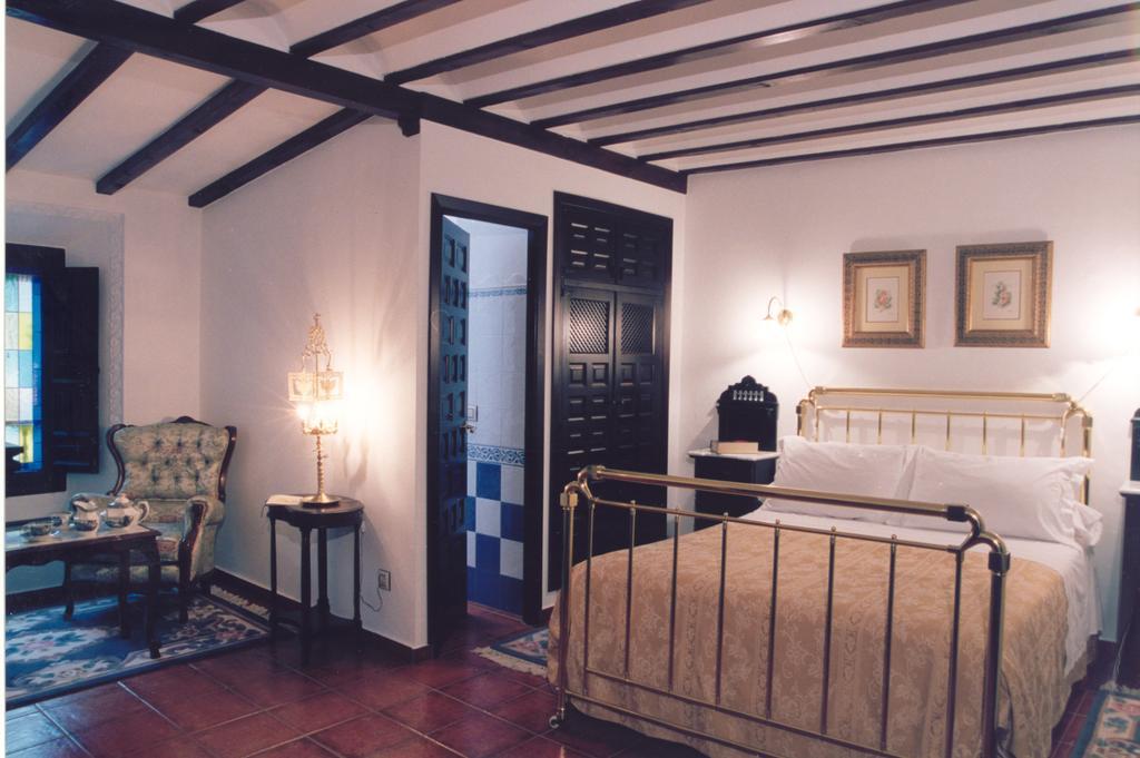 Gasthaus Hospederia Casa De La Torre El Toboso Zimmer foto