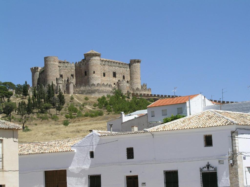 Gasthaus Hospederia Casa De La Torre El Toboso Exterior foto